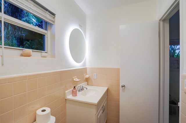 216 32nd Street, West Palm Beach, FL 33407