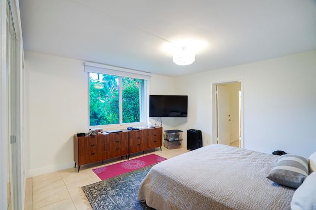 216 32nd Street, West Palm Beach, FL 33407