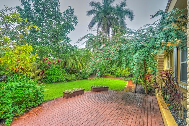 216 32nd Street, West Palm Beach, FL 33407