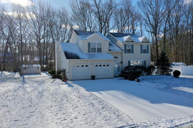 9 Black Oak Lane, Old Bridge, NJ 08857