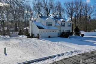 9 Black Oak Lane, Old Bridge, NJ 08857