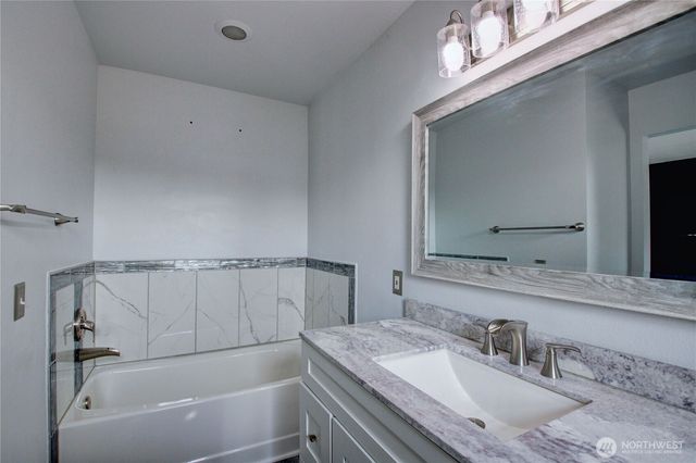 15355 Heintz Avenue SE, Monroe, WA 98272