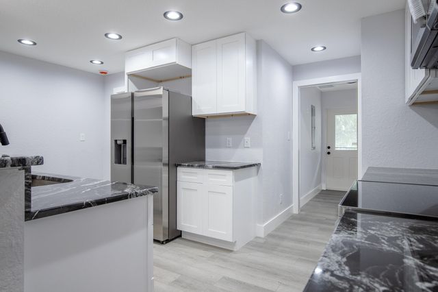 332 W Ventura Avenue, Clewiston, FL 33440