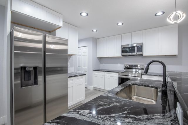 332 W Ventura Avenue, Clewiston, FL 33440