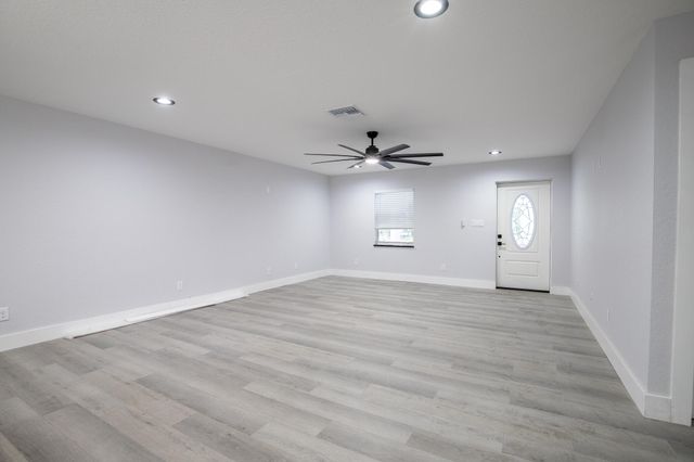 332 W Ventura Avenue, Clewiston, FL 33440