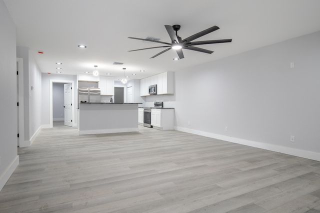 332 W Ventura Avenue, Clewiston, FL 33440