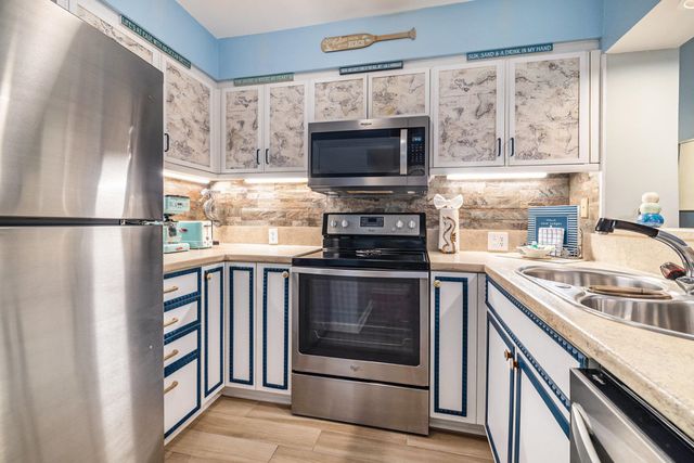 180 Rothbury Cir Apt 302, Myrtle Beach, SC 29572