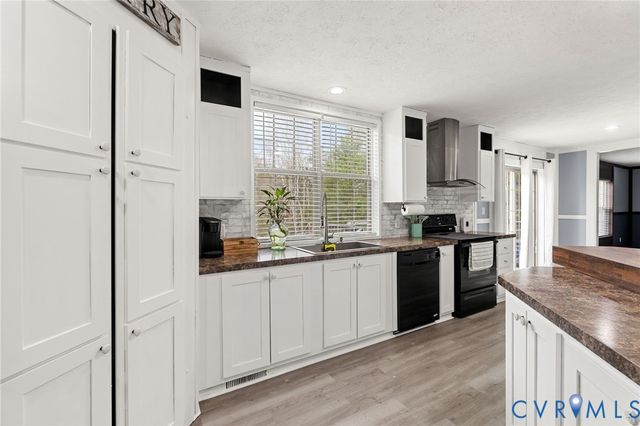 11391 Watkins Rd, Rockville, VA 23146