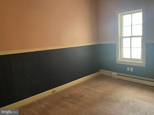 245 STATE ST, Hamburg, PA 19526