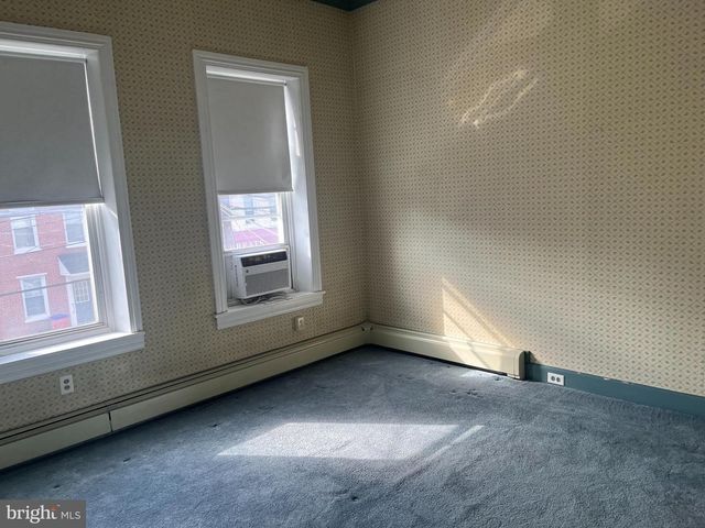 245 STATE ST, Hamburg, PA 19526