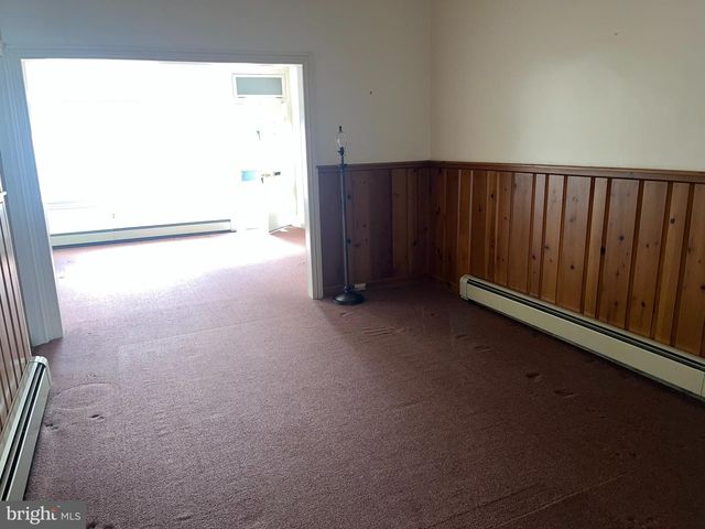 245 STATE ST, Hamburg, PA 19526