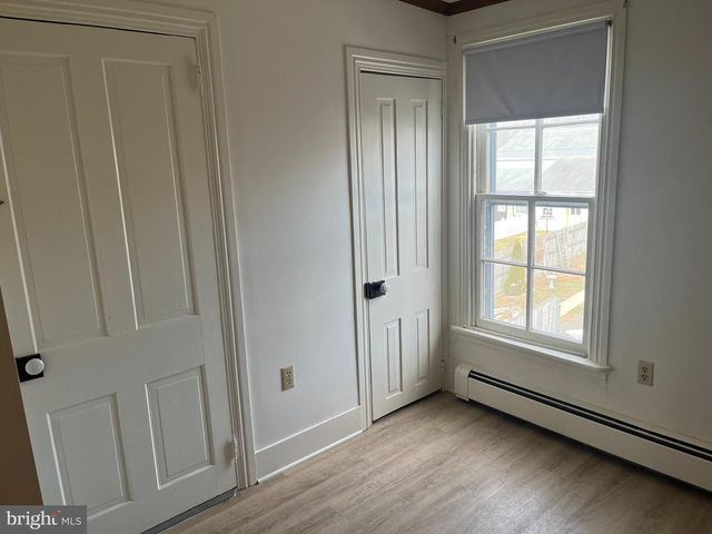 245 STATE ST, Hamburg, PA 19526