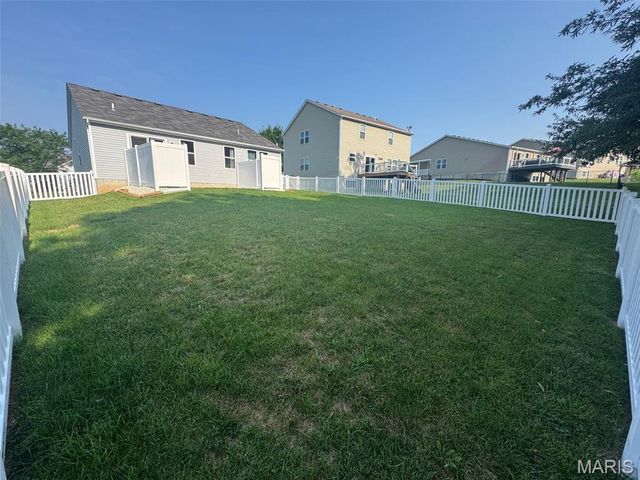 2837 Preston Woods Trail, O'fallon, MO 63367