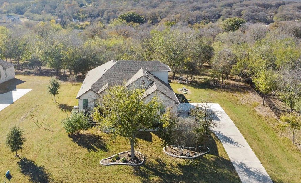210 Raptor Beak WAY, Cedar Creek, TX 78612