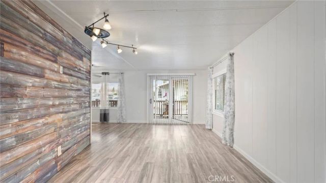 1445 W Florida Ave 85, Hemet, CA 92543