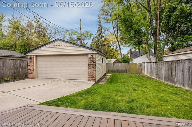 4411 Robinwood Avenue, Royal Oak, MI 48073
