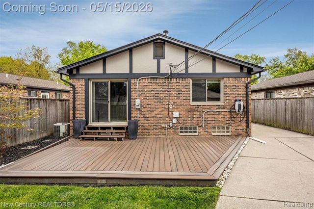 4411 Robinwood Avenue, Royal Oak, MI 48073