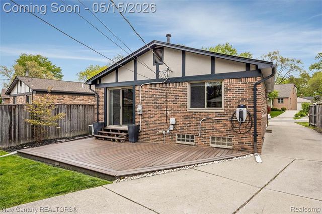 4411 Robinwood Avenue, Royal Oak, MI 48073
