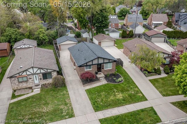 4411 Robinwood Avenue, Royal Oak, MI 48073