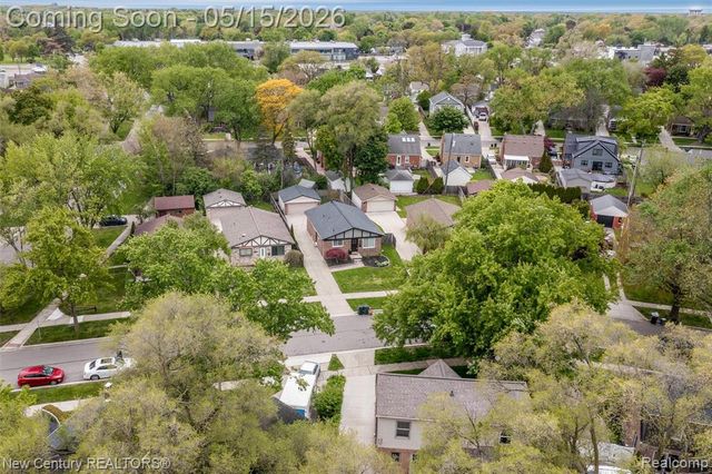 4411 Robinwood Avenue, Royal Oak, MI 48073
