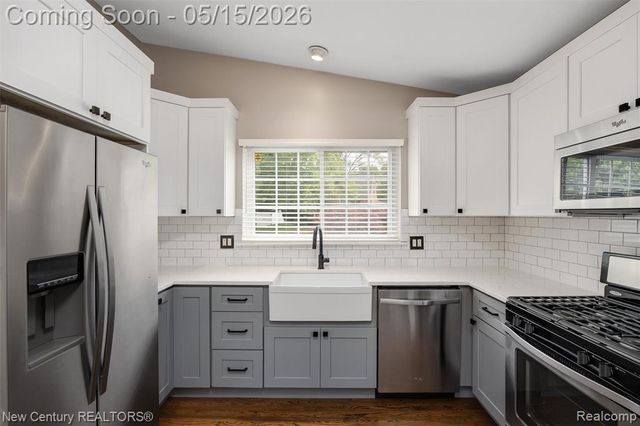 4411 Robinwood Avenue, Royal Oak, MI 48073