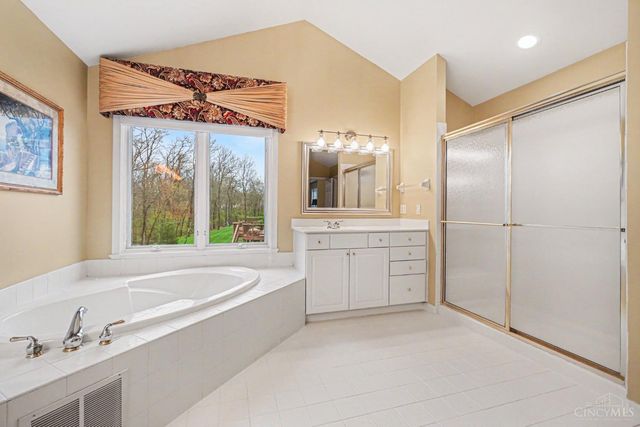 1426 Miami Lake Drive, Miami Twp, OH 45140