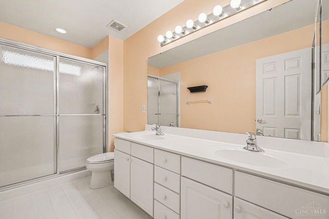 1426 Miami Lake Drive, Miami Twp, OH 45140