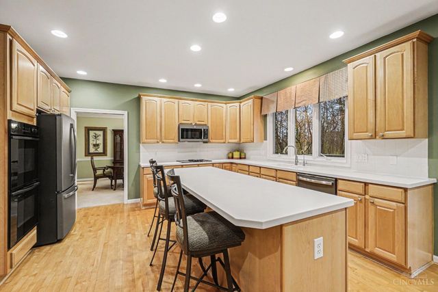 1426 Miami Lake Drive, Miami Twp, OH 45140