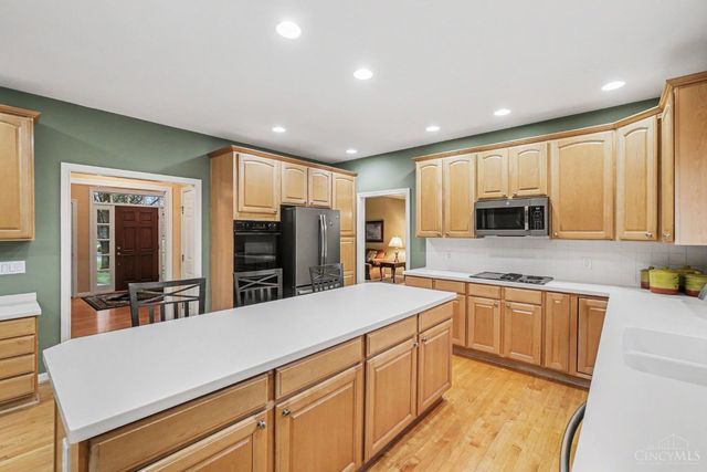 1426 Miami Lake Drive, Miami Twp, OH 45140