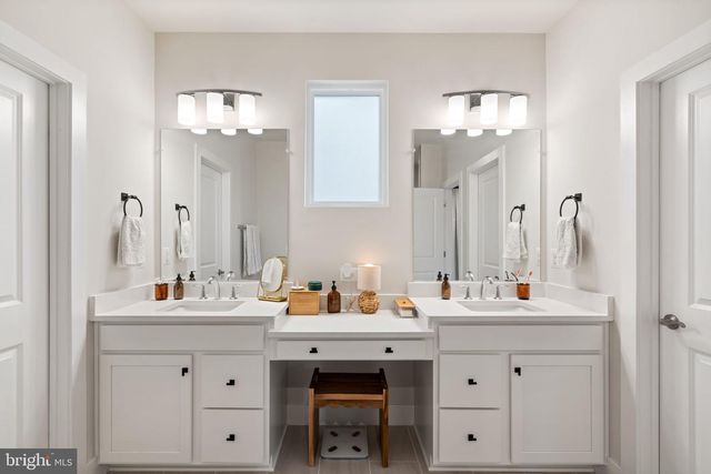 1924 SERVICEBERRY RD, Dumfries, VA 22026