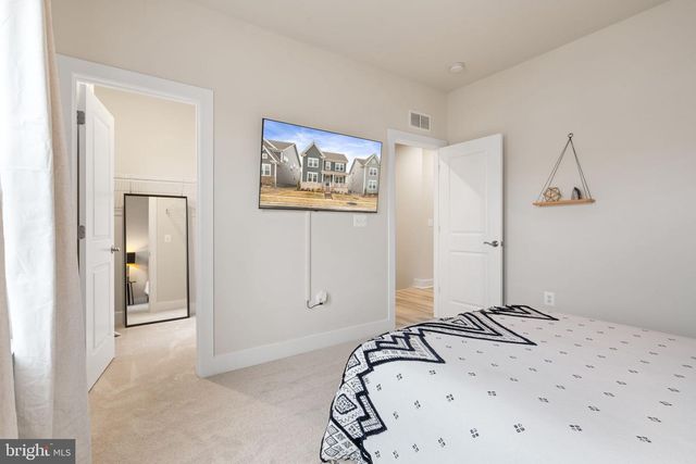 1924 SERVICEBERRY RD, Dumfries, VA 22026