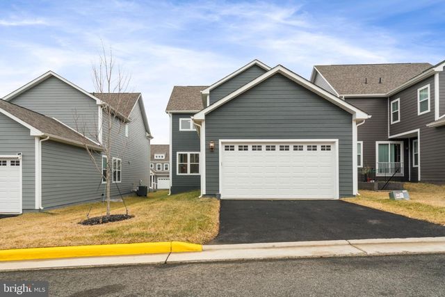 1924 SERVICEBERRY RD, Dumfries, VA 22026