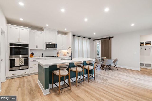 1924 SERVICEBERRY RD, Dumfries, VA 22026