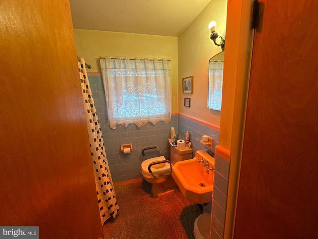 102 LINCOLN DRIVE, Fayetteville, PA 17222