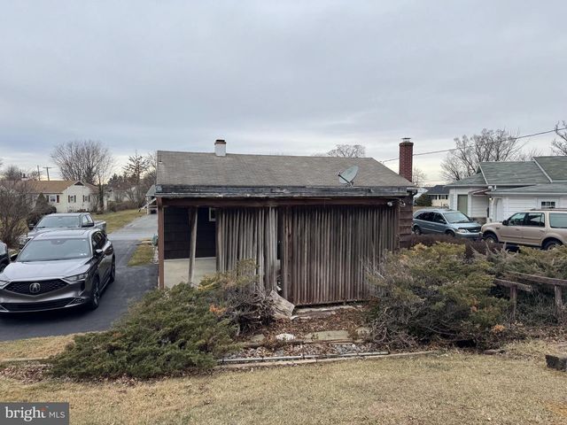 102 LINCOLN DRIVE, Fayetteville, PA 17222