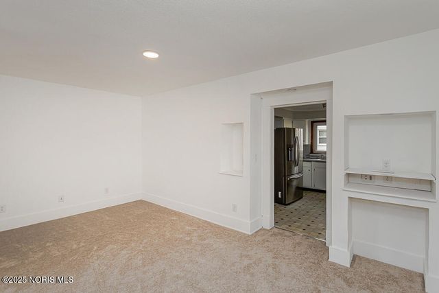 2310 Tremainsville Road, Toledo, OH 43613