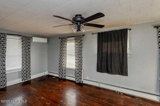 2310 Tremainsville Road, Toledo, OH 43613