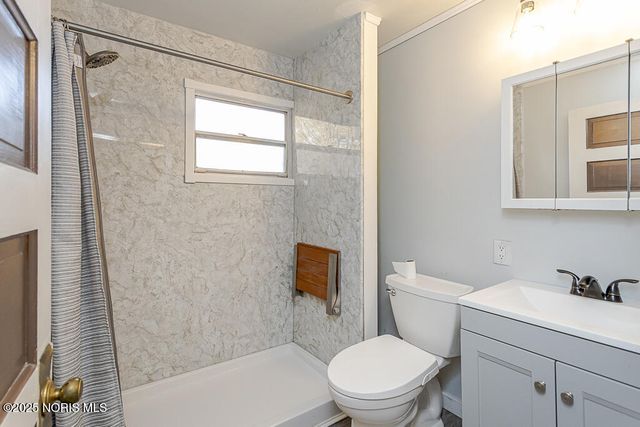 2310 Tremainsville Road, Toledo, OH 43613