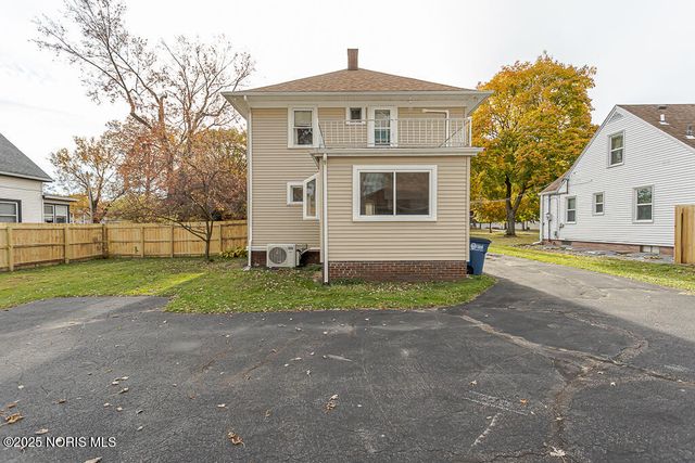 2310 Tremainsville Road, Toledo, OH 43613