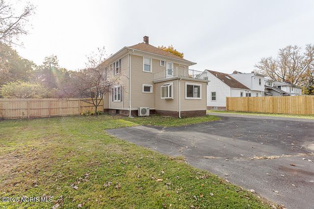 2310 Tremainsville Road, Toledo, OH 43613