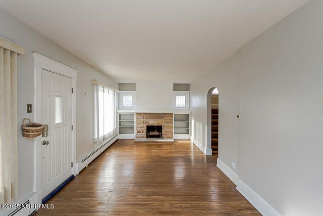 2310 Tremainsville Road, Toledo, OH 43613