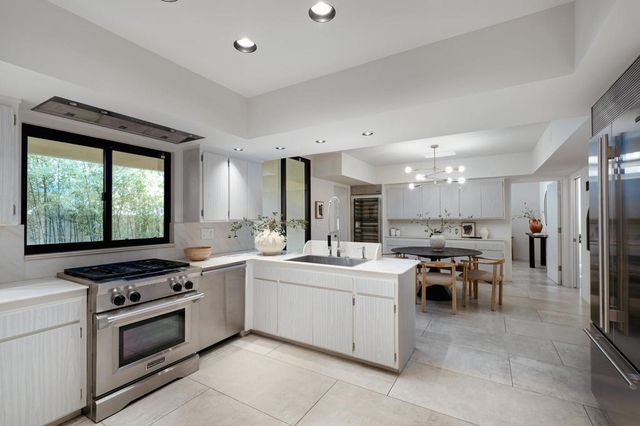 2044 S Tulare Drive, Palm Springs, CA 92264