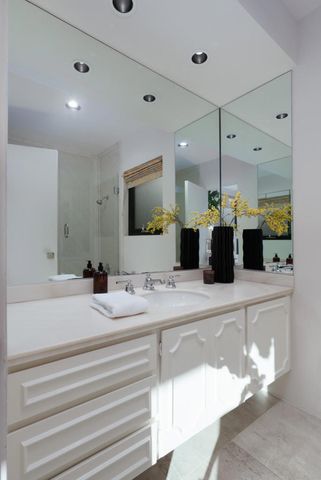 2044 S Tulare Drive, Palm Springs, CA 92264