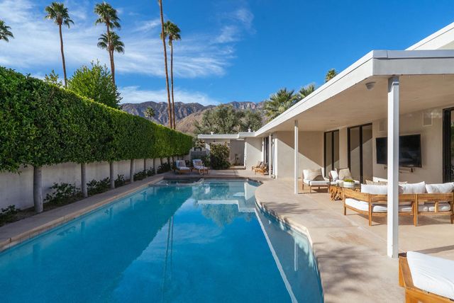 2044 S Tulare Drive, Palm Springs, CA 92264