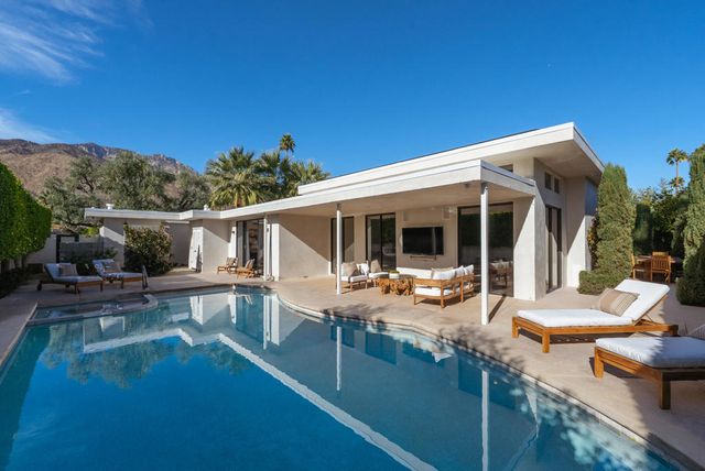 2044 S Tulare Drive, Palm Springs, CA 92264