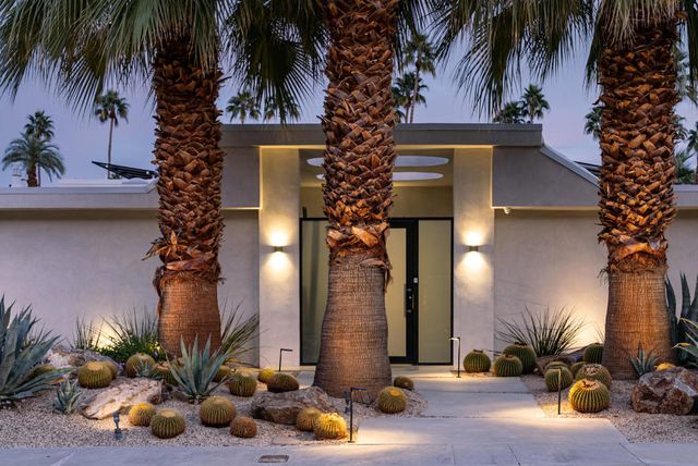 2044 S Tulare Drive, Palm Springs, CA 92264