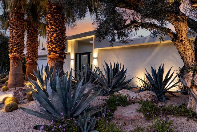 2044 S Tulare Drive, Palm Springs, CA 92264