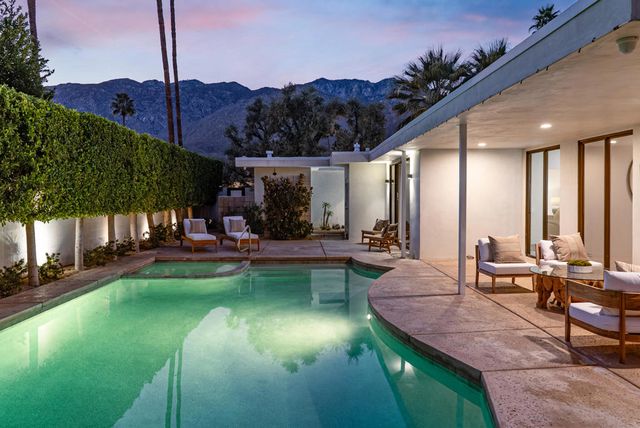 2044 S Tulare Drive, Palm Springs, CA 92264