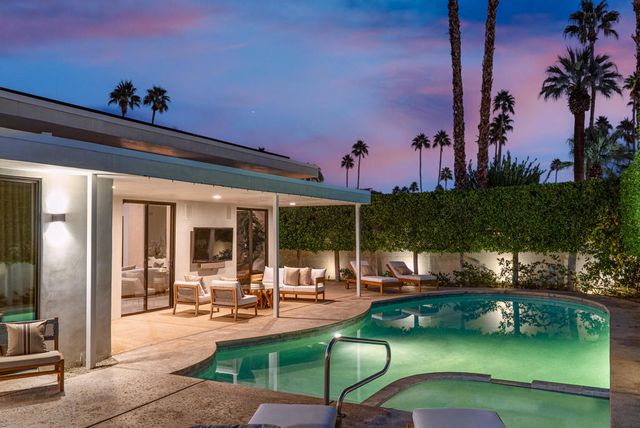 2044 S Tulare Drive, Palm Springs, CA 92264