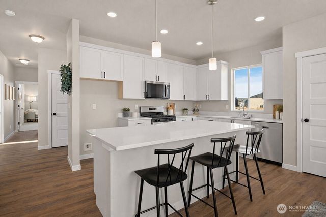 2140 169th Street NE, Marysville, WA 98271